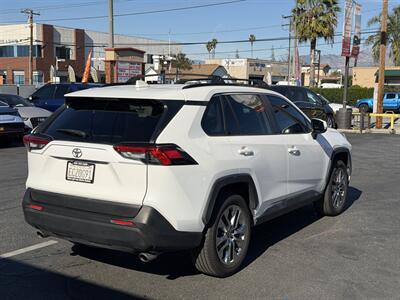 2020 Toyota RAV4 XLE Premium   - Photo 7 - El Monte, CA 91733