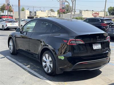 2023 Tesla Model Y Long Range - Photo 9 - El Monte, CA 91733
