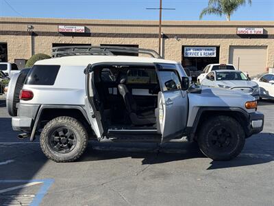 2007 Toyota FJ Cruiser   - Photo 5 - El Monte, CA 91733