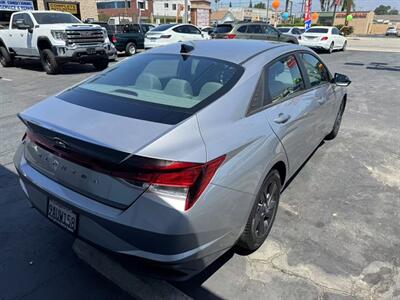 2022 Hyundai ELANTRA SEL   - Photo 5 - El Monte, CA 91733
