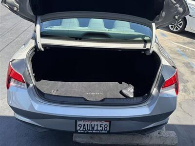 2022 Hyundai ELANTRA SEL   - Photo 8 - El Monte, CA 91733