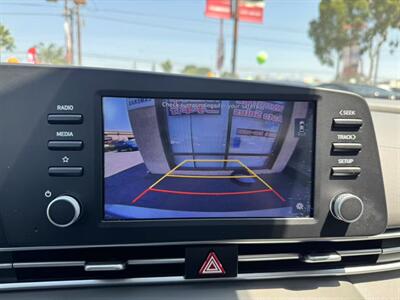 2022 Hyundai ELANTRA SEL   - Photo 14 - El Monte, CA 91733