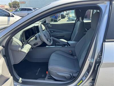 2022 Hyundai ELANTRA SEL   - Photo 12 - El Monte, CA 91733