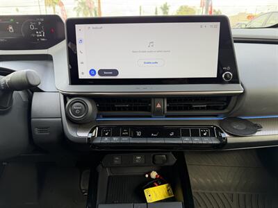 2024 Toyota Prius XLE   - Photo 16 - El Monte, CA 91733
