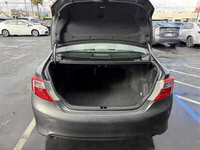 2012 Toyota Camry XLE V6   - Photo 6 - El Monte, CA 91733