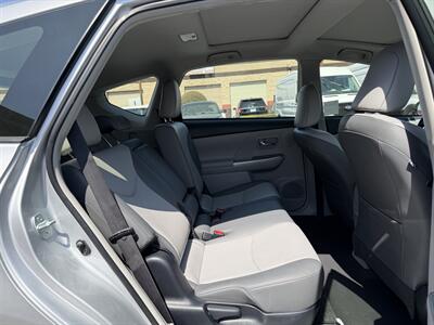 2017 Toyota Prius v Five - Photo 11 - El Monte, CA 91733