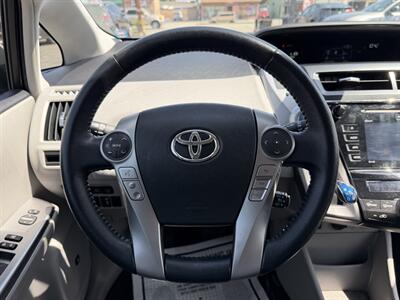 2017 Toyota Prius v Five - Photo 13 - El Monte, CA 91733