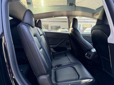 2023 Tesla Model Y Long Range - Photo 12 - El Monte, CA 91733