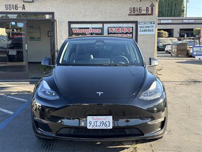 2023 Tesla Model Y Long Range - Photo 2 - El Monte, CA 91733