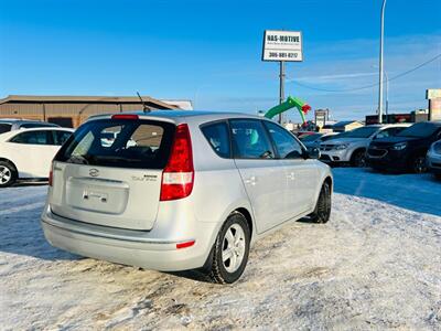 2011 Hyundai ELANTRA Touring GLS   - Photo 7 - Saskatoon, SK S7L 1B2