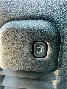2016 Jeep Grand Cherokee Limited - Photo 13 - Saskatoon, SK S7L 1B2