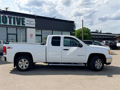 2009 GMC Sierra 1500 SLE - Photo 8 - Saskatoon, SK S7L 1B2