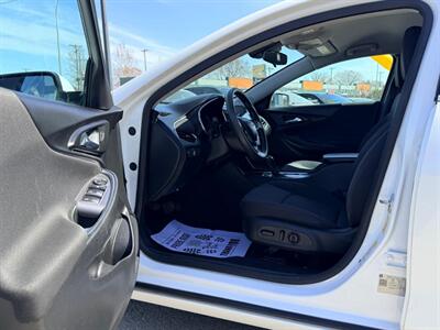 2020 Chevrolet Malibu LT - Photo 10 - Saskatoon, SK S7L 1B2