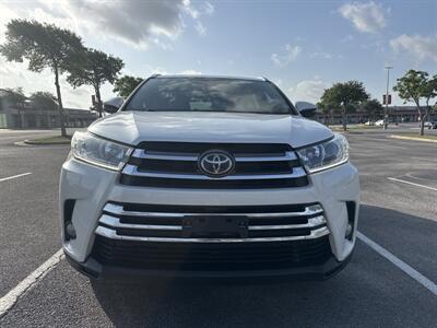 2017 Toyota Highlander Limited   - Photo 2 - Austin, TX 78753