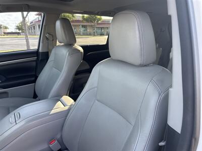 2017 Toyota Highlander Limited   - Photo 14 - Austin, TX 78753