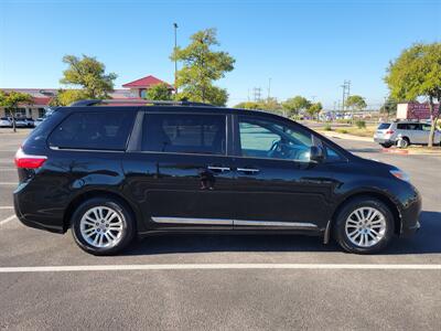 2017 Toyota Sienna XLE Premium 8-Passenger   - Photo 4 - Austin, TX 78753