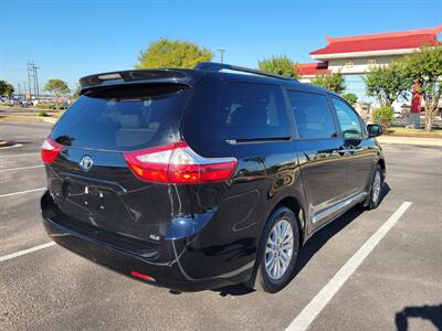 2017 Toyota Sienna XLE Premium 8-Passenger   - Photo 5 - Austin, TX 78753