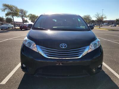 2017 Toyota Sienna XLE Premium 8-Passenger   - Photo 2 - Austin, TX 78753