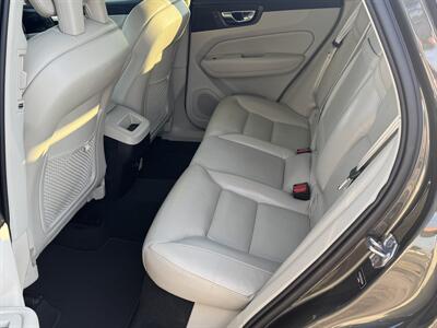 2019 Volvo XC60 T5 Momentum   - Photo 10 - Austin, TX 78753