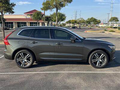 2019 Volvo XC60 T5 Momentum   - Photo 2 - Austin, TX 78753