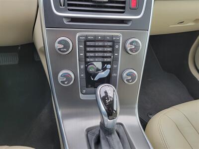 2015 Volvo S60 T5 Premier   - Photo 17 - Austin, TX 78753