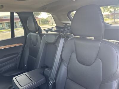 2022 Volvo XC90 T6 Momentum 7-Passenger   - Photo 10 - Austin, TX 78753