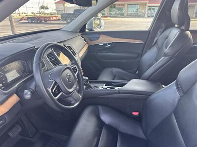 2022 Volvo XC90 T6 Momentum 7-Passenger   - Photo 15 - Austin, TX 78753