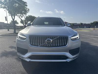 2022 Volvo XC90 T6 Momentum 7-Passenger   - Photo 2 - Austin, TX 78753