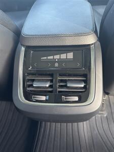 2022 Volvo XC90 T6 Momentum 7-Passenger   - Photo 13 - Austin, TX 78753