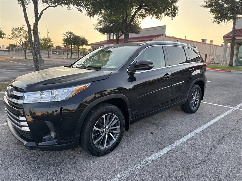 2017 Toyota Highlander XLE  