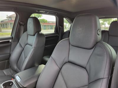 2014 Porsche Cayenne Platinum   - Photo 13 - Austin, TX 78753