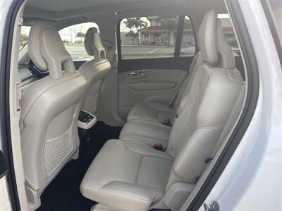 2020 Volvo XC90 T6 Momentum 7-Passenger   - Photo 10 - Austin, TX 78753