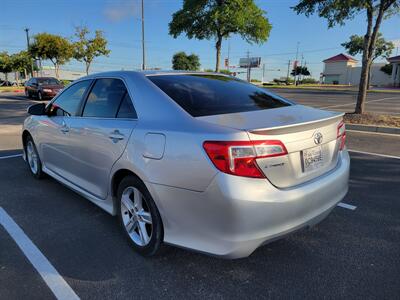 2014 Toyota Camry SE   - Photo 7 - Austin, TX 78753