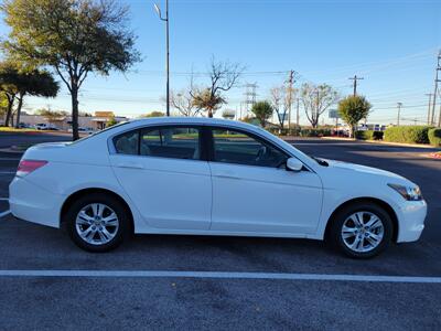 2009 Honda Accord LX-P   - Photo 4 - Austin, TX 78753