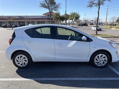 2016 Toyota Prius c One   - Photo 4 - Austin, TX 78753