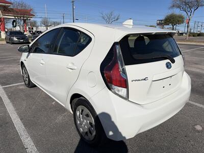 2016 Toyota Prius c One   - Photo 7 - Austin, TX 78753
