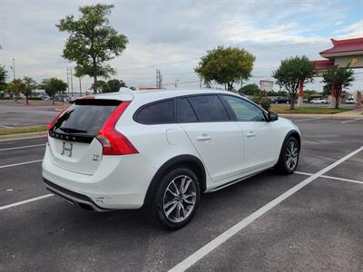 2016 Volvo V60 Cross Country T5   - Photo 5 - Austin, TX 78753