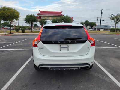 2016 Volvo V60 Cross Country T5   - Photo 6 - Austin, TX 78753