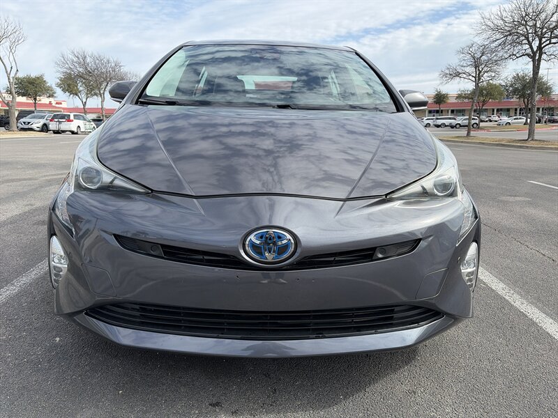 2018 Toyota Prius Three Touring  