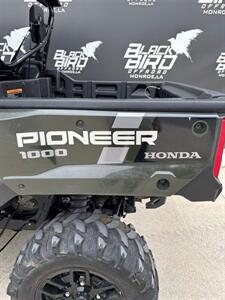 2024 Honda Pioneer 1000-6 Deluxe   - Photo 15 - Monroe, LA 71202