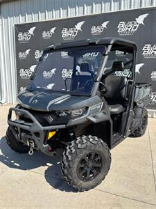2024 Can Am Defender HD7 XT - Photo 2 - Monroe, LA 71202