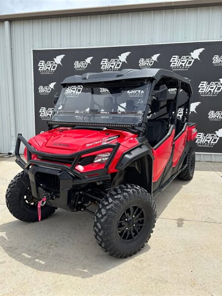 2023 Honda Pioneer 1000-6 Deluxe   - Photo 1 - Monroe, LA 71202