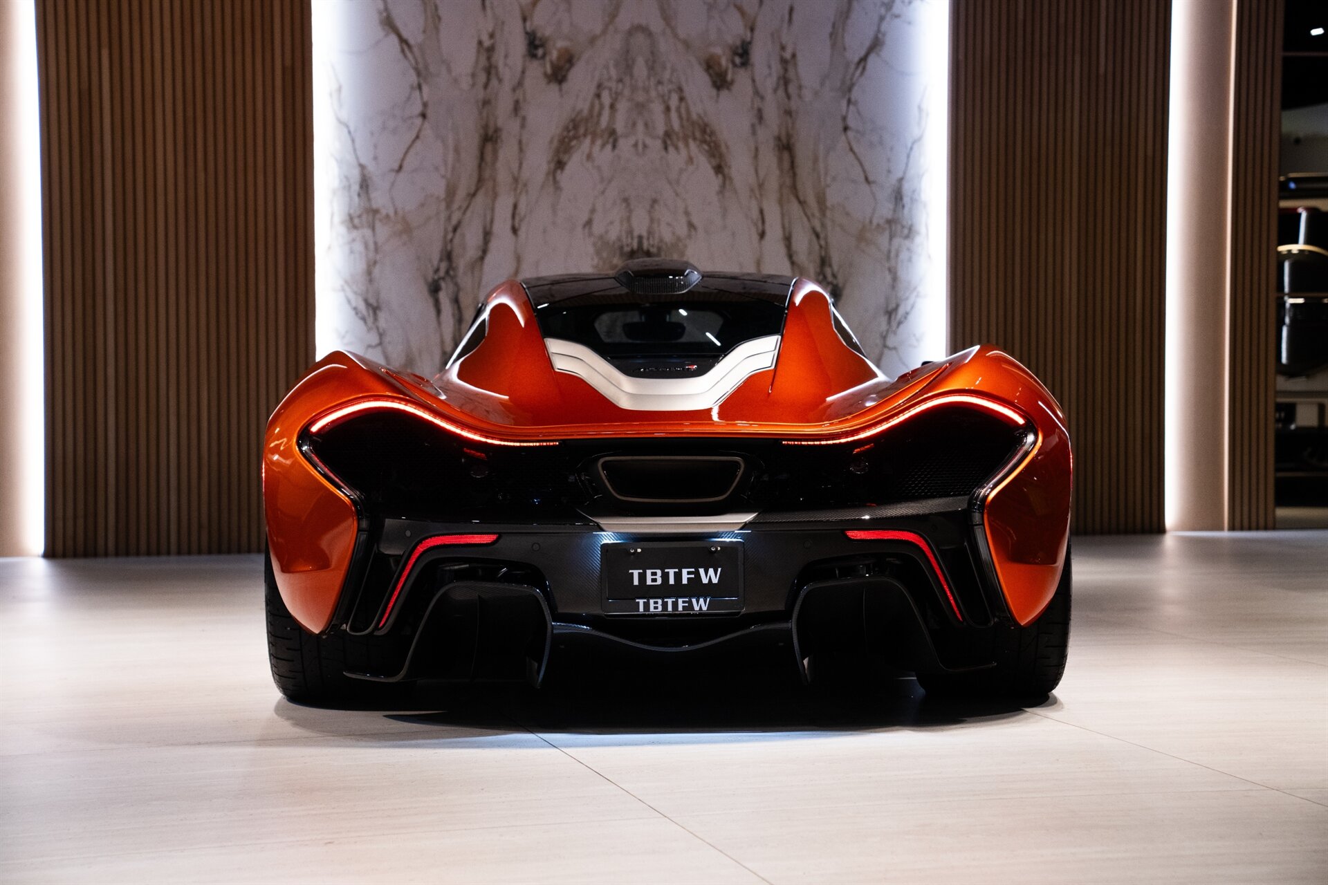 2014 McLaren P1 - Photo 19