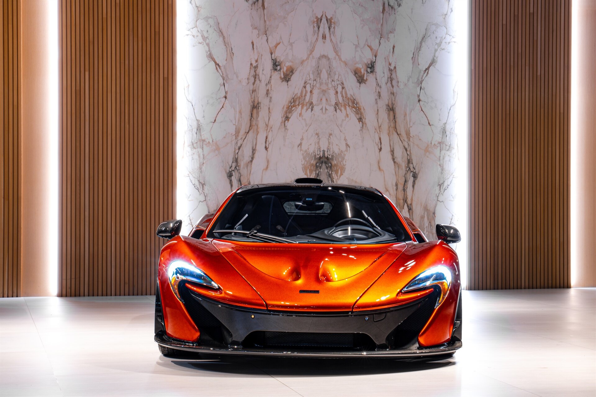 2014 McLaren P1 - Photo 3