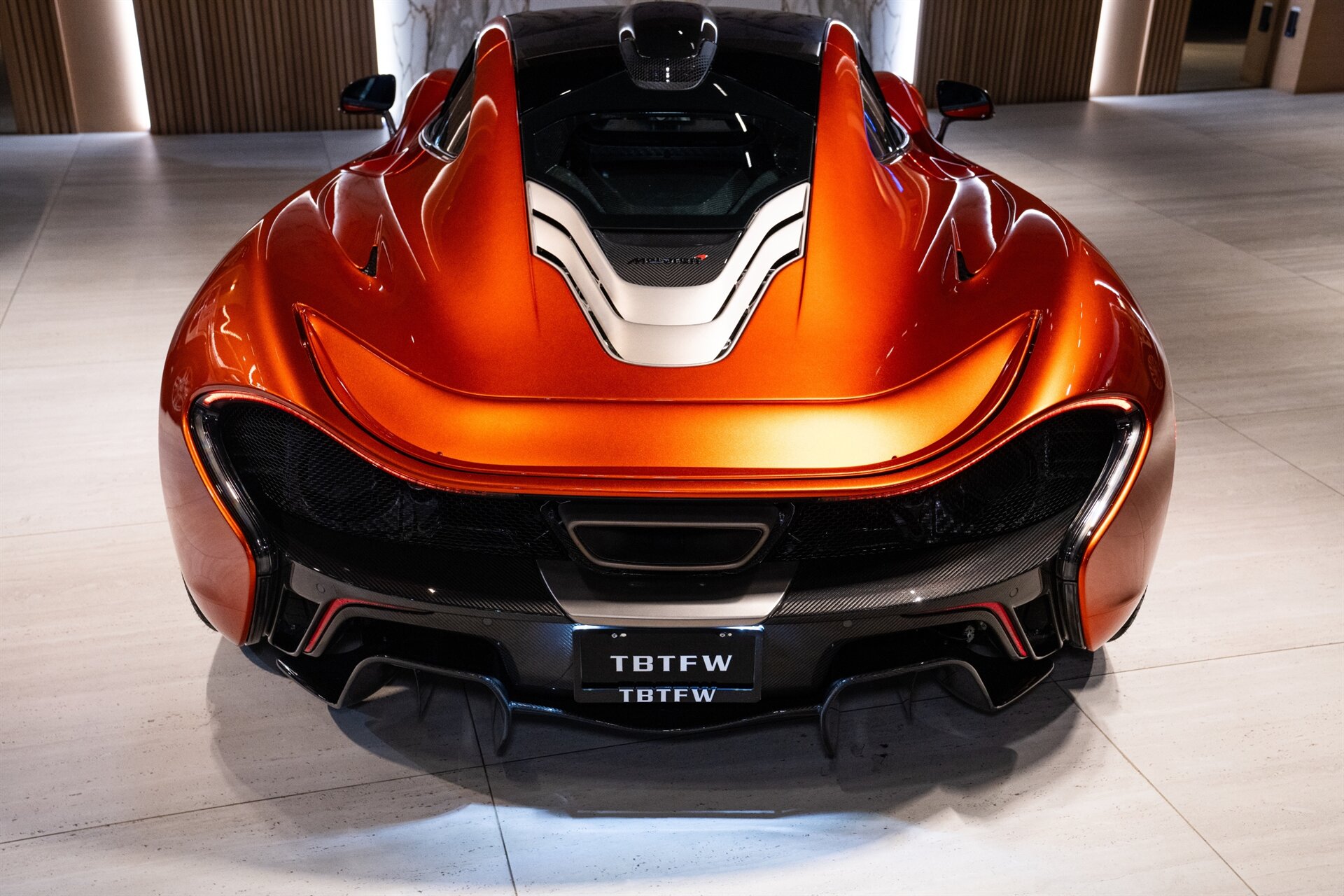 2014 McLaren P1 - Photo 23