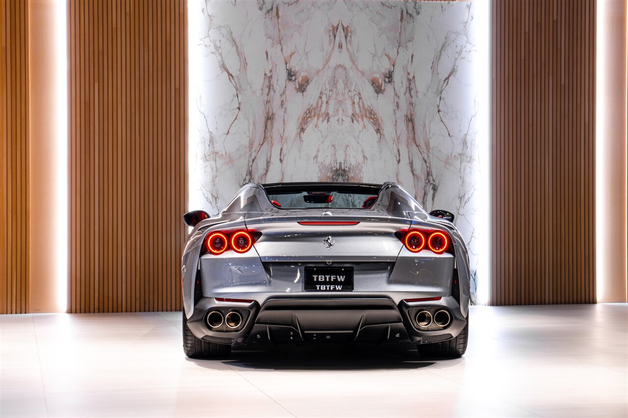 2023 Ferrari 812 GTS - Photo 6 - Beverly Hills, CA 90212