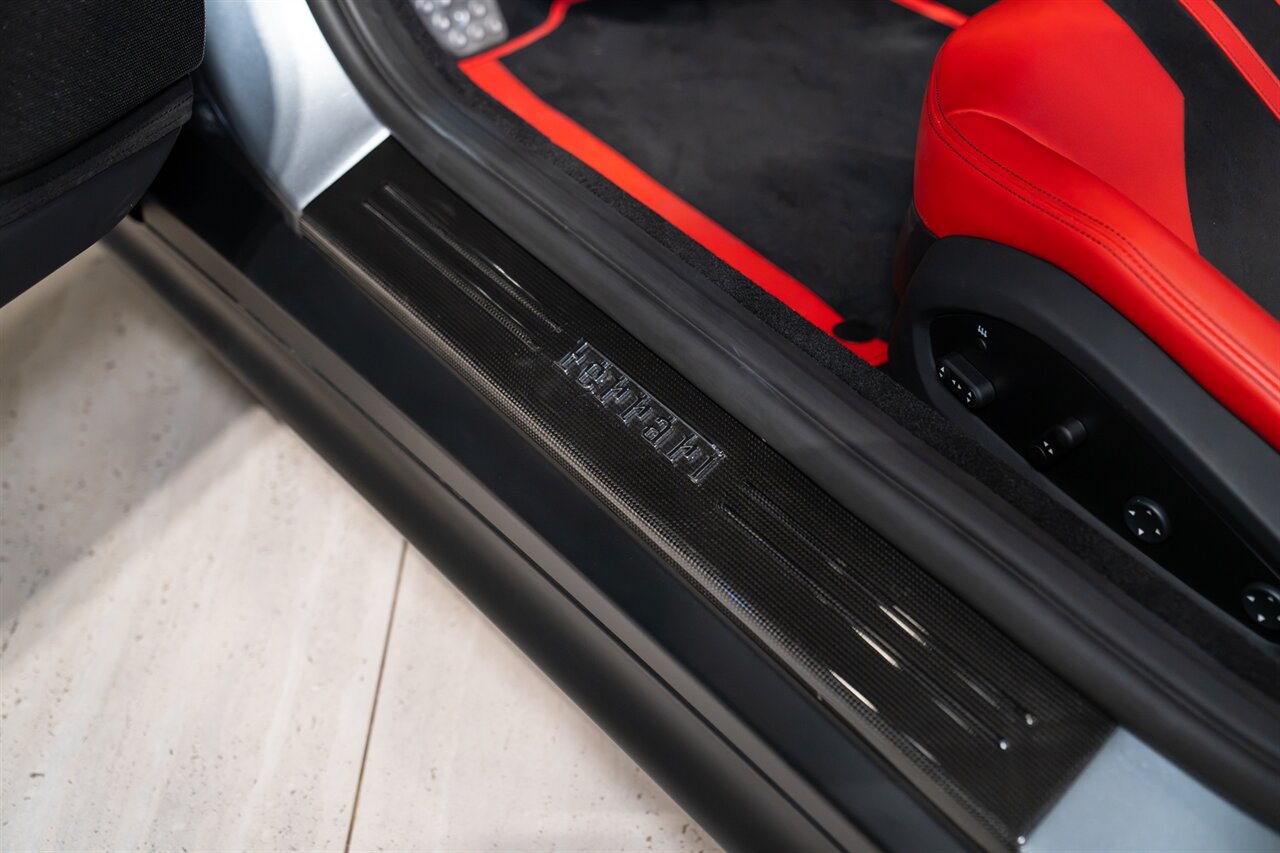 2023 Ferrari 812 GTS - Photo 36 - Beverly Hills, CA 90212