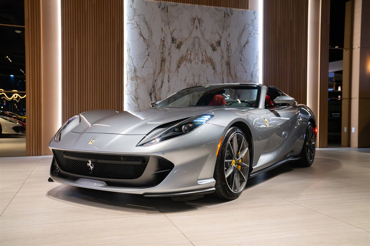 2023 Ferrari 812 GTS - Photo 17 - Beverly Hills, CA 90212