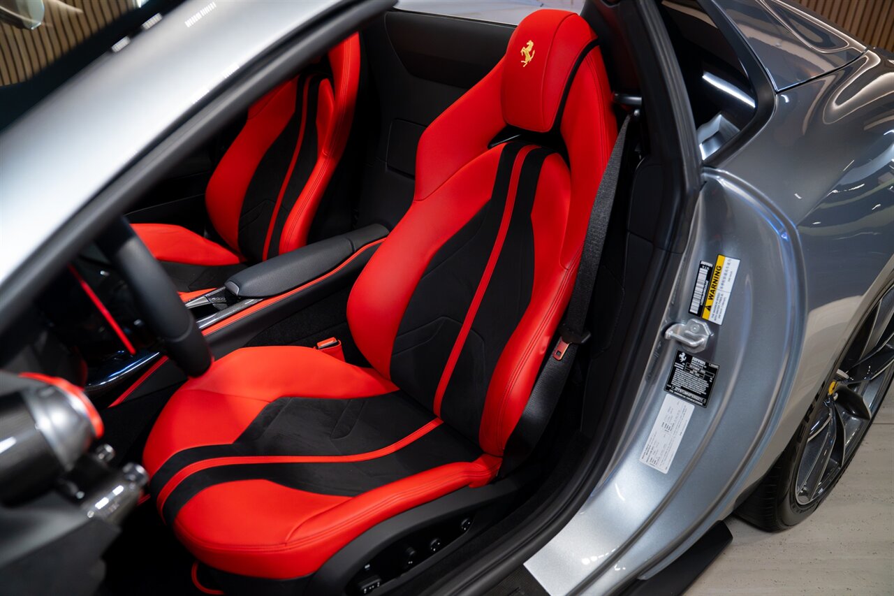 2023 Ferrari 812 GTS - Photo 7 - Beverly Hills, CA 90212