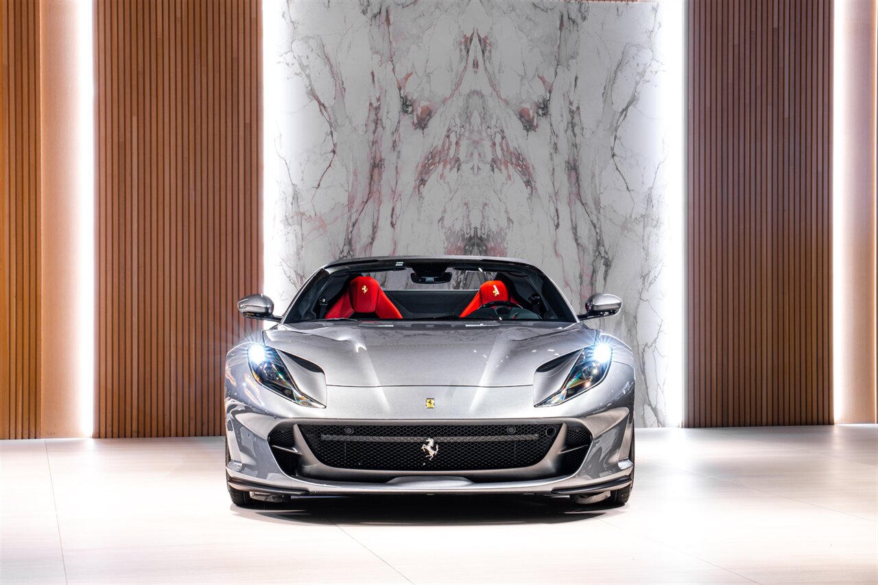 2023 Ferrari 812 GTS - Photo 3 - Beverly Hills, CA 90212